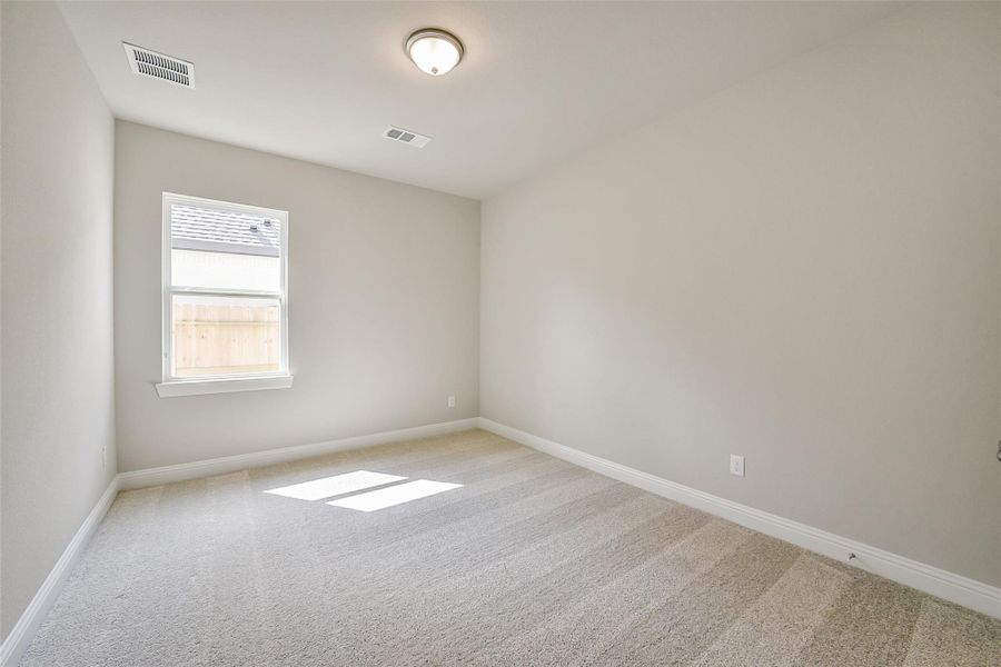 Spacious, unfurnished interior of a new home in Evergreen 60', Conroe (Image 29).