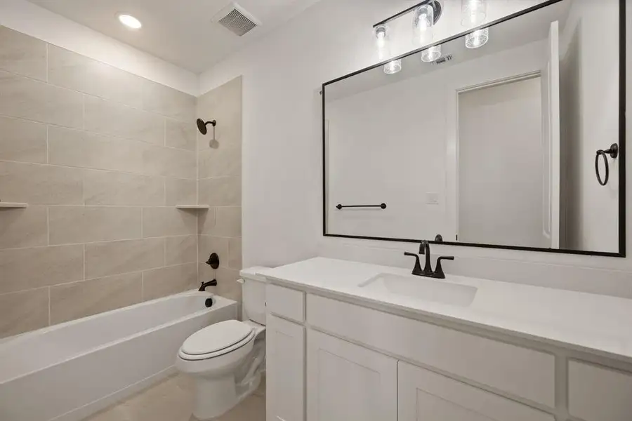 Furnished interior view inside a new home in Rolling Creek Ranch, Aledo (Image 10).