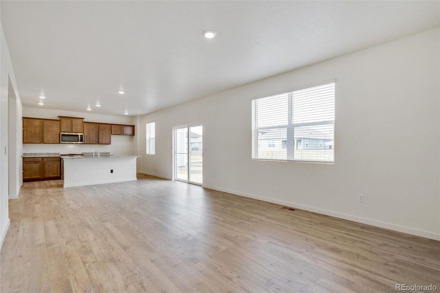 Spacious, unfurnished interior of a new home in Trails at Crowfoot, Parker (Image 22). Spacious, unfurnished interior of a new home in Trails at Crowfoot, Parker (Image 22).