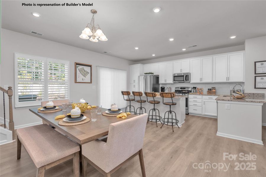 Sierra Ridge- Magnolia Open Dining Area, Gourmet Kitchen