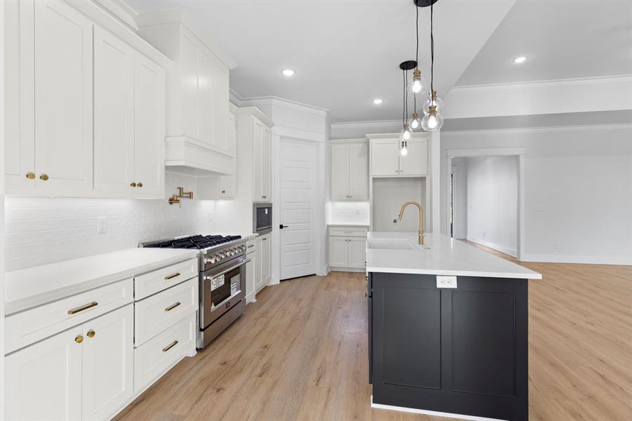 Furnished interior view inside a new home in , Tyler (Image 11).