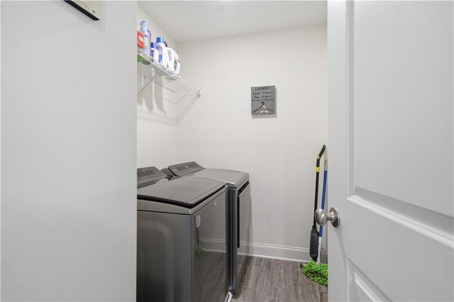 Furnished interior view inside a new home in , Dallas (Image 39).