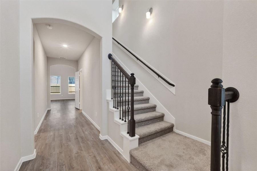 Image 40 of a home in Rollingbrook Estates.