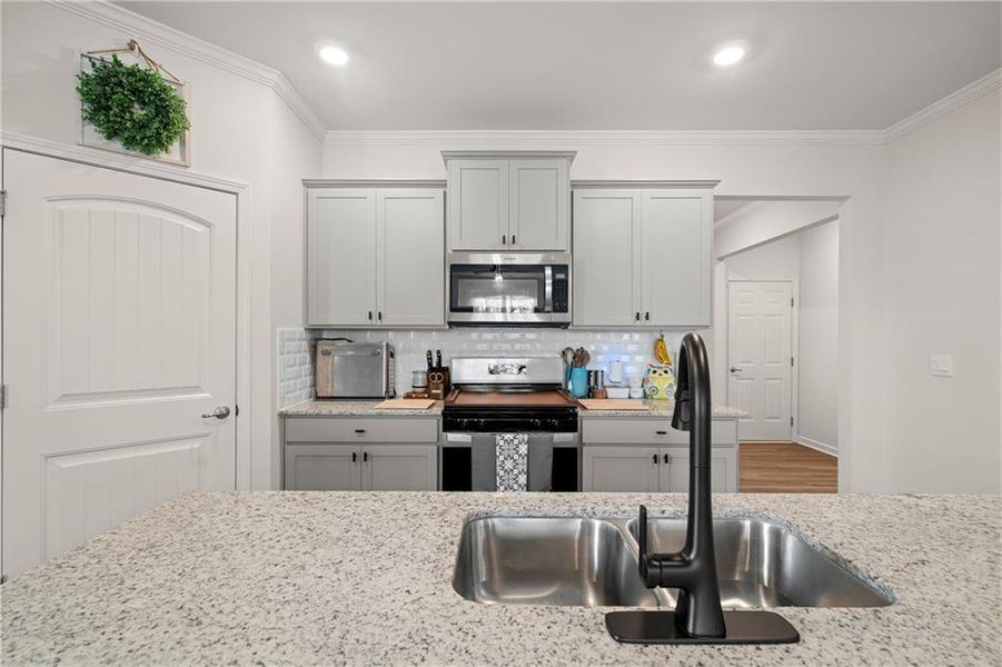 Furnished interior view inside a new home in Lost Creek, Dallas (Image 36).