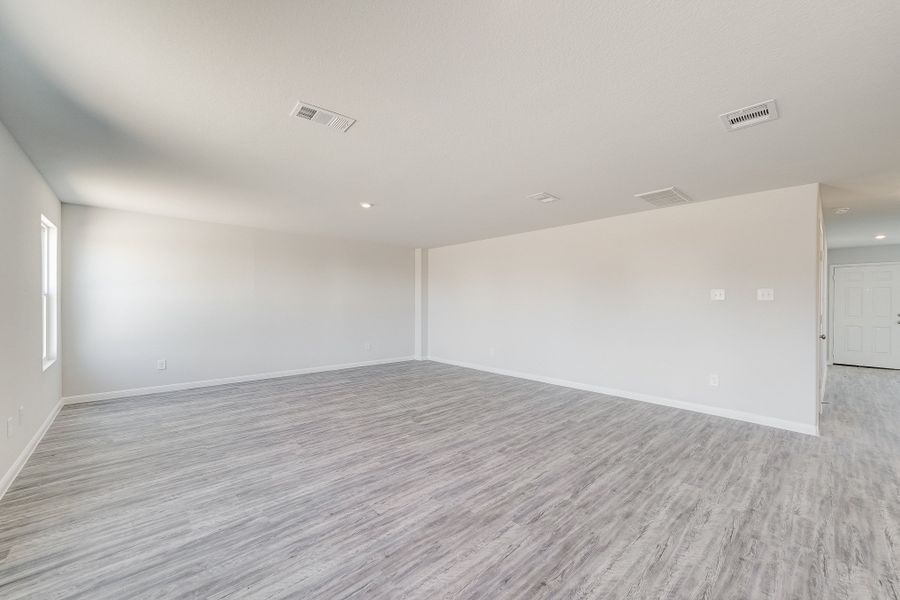 Spacious, unfurnished interior of a new home in Cresson Estates, Godley (Image 20).