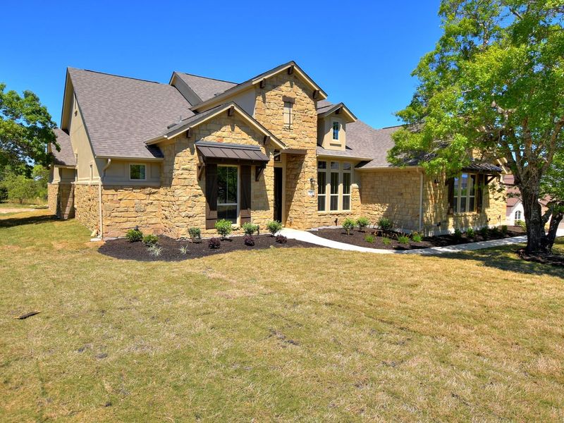 Image 525 representing the San Simeon I by Giddens Homes in Clearwater Ranch, Liberty Hill, TX.