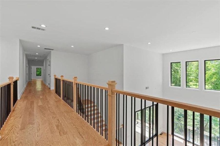 Spacious, unfurnished interior of a new home in , Acworth (Image 20).