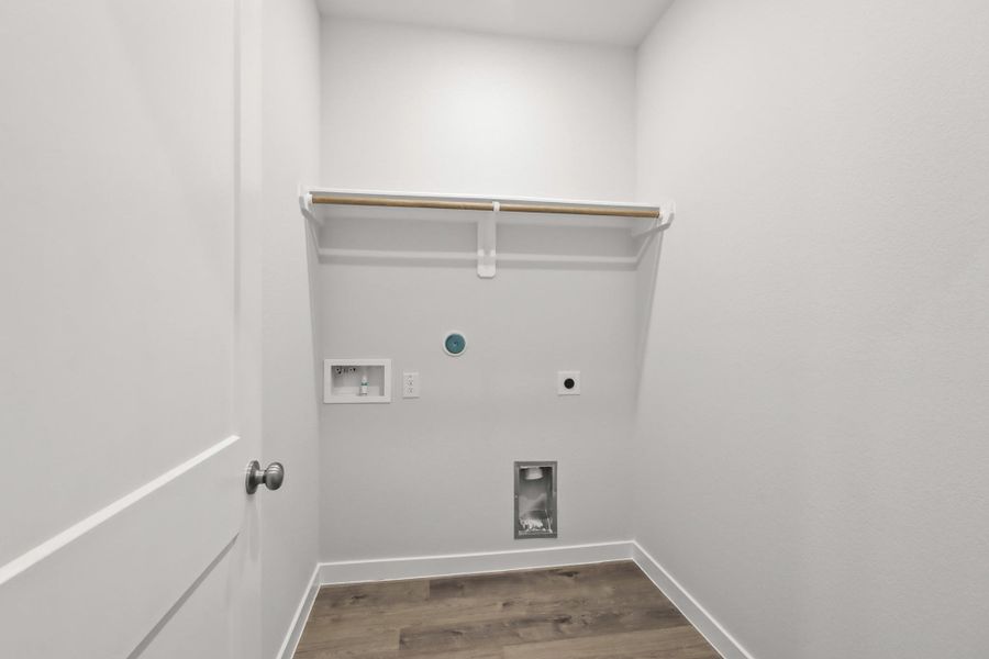 Spacious, unfurnished interior of a new home in Caney Mills, Cut and Shoot (Image 21).