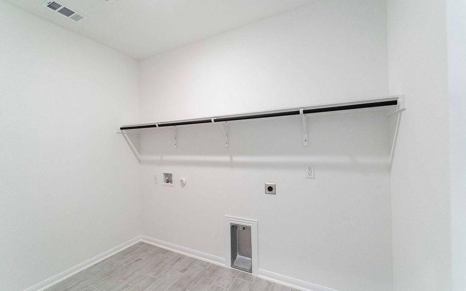 Spacious, unfurnished interior of a new home in Brooklands, Hutto (Image 5). Spacious, unfurnished interior of a new home in Brooklands, Hutto (Image 5).