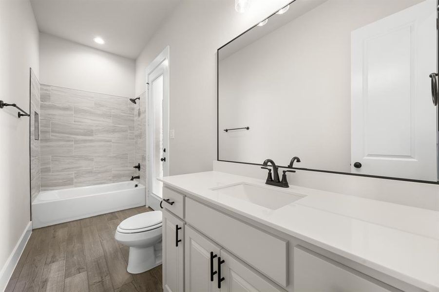 2012 Bison Prairie- Bathroom-2