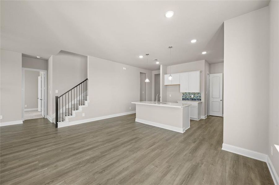 Spacious, unfurnished interior of a new home in Country Hollow Sales Phase 1, Aledo (Image 16).