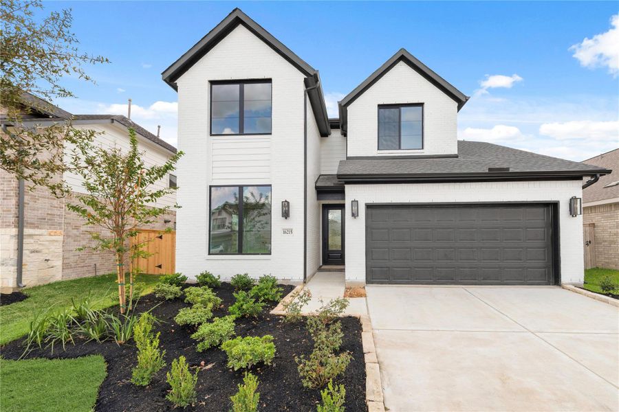 Move in ready. Westin Homes *New Construction* Fifth Avenue Plan. Grass is digitally enhanced. Move in ready. Westin Homes *New Construction* Fifth Avenue Plan. Grass is digitally enhanced.