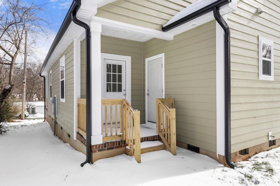 Exterior details and patio area of a home in , Statesville (Image 23).