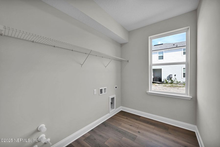 Spacious, unfurnished interior of a new home in Seabrook Village at Nocatee, Ponte Vedra (Image 36).