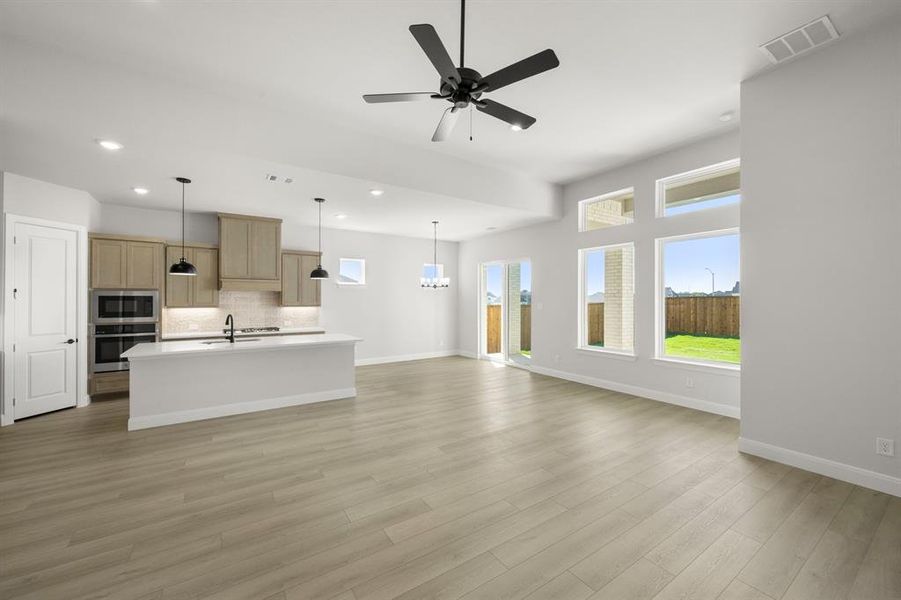 16953 Leatherflower- Living Room-1