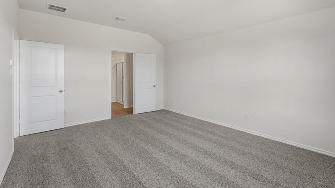 Spacious, unfurnished interior of a new home in Riverfield, Josephine (Image 20).