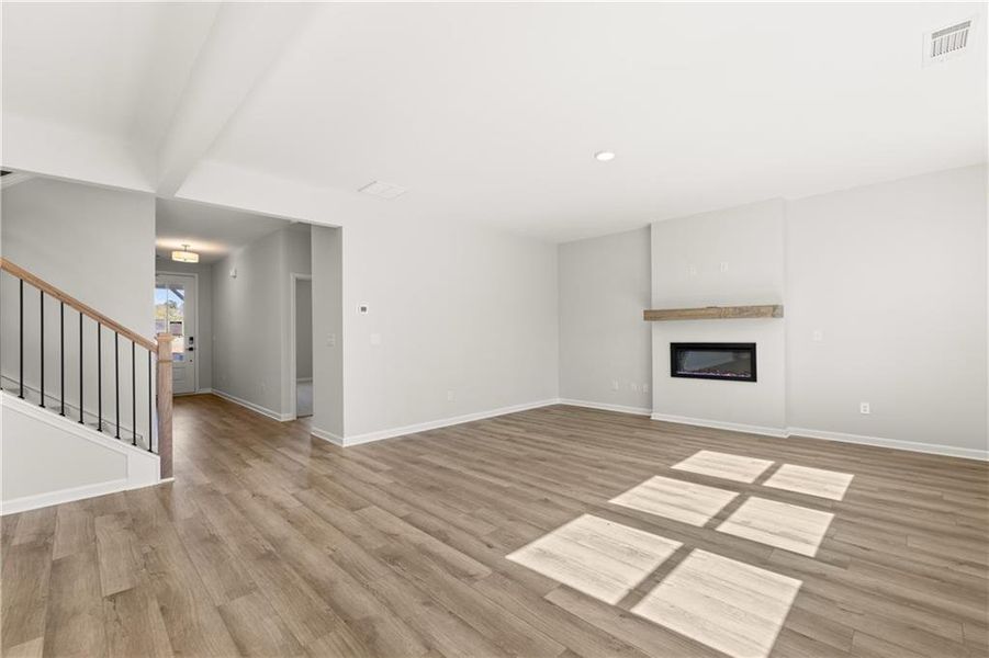 Spacious, unfurnished interior of a new home in Cedar Farms, Winder (Image 15).