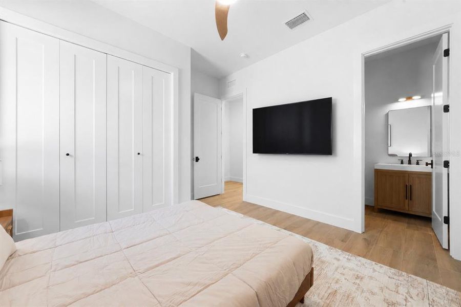 Furnished interior view inside a new home in , Bradenton (Image 15).