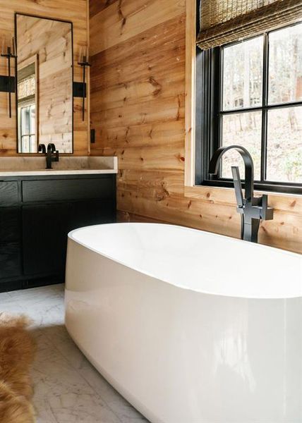 Close-up of interior finishes inside a home in , Blue Ridge (Image 17).
