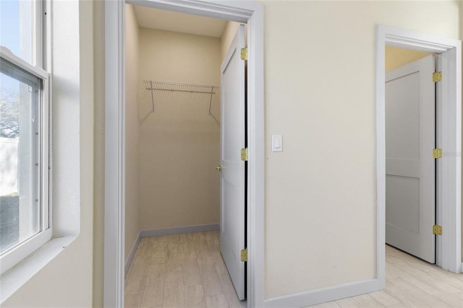 Spacious, unfurnished interior of a new home in , St. Petersburg (Image 34).