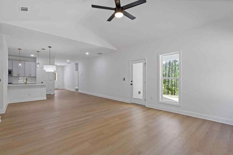 Spacious, unfurnished interior of a new home in , Covington (Image 20).