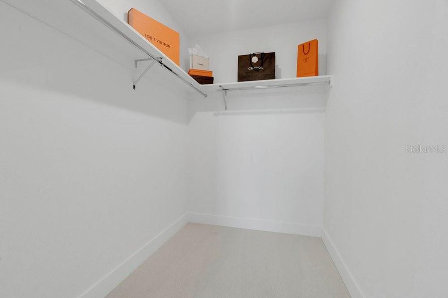 Spacious, unfurnished interior of a new home in , Orlando (Image 58).