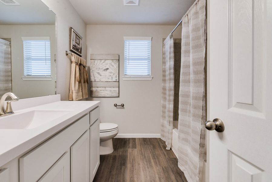 Representative furnished interior of a home built from the Floor Plan 2102 by Colina Homes in Sunterra, Katy (Image 13). Representative furnished interior of a home built from the Floor Plan 2102 by Colina Homes in Sunterra, Katy (Image 13).