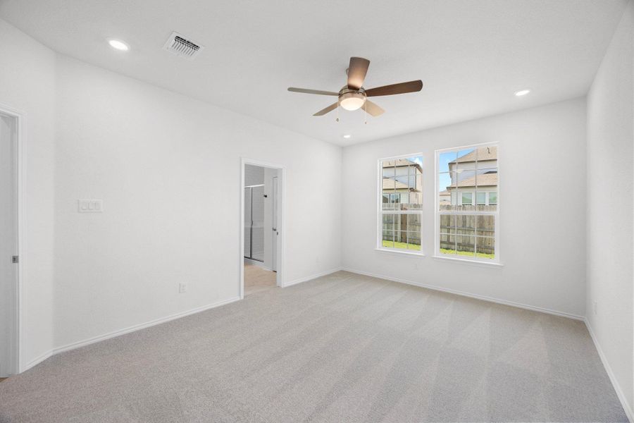 Spacious, unfurnished interior of a new home in Retreat at San Gabriel, Georgetown (Image 26). Spacious, unfurnished interior of a new home in Retreat at San Gabriel, Georgetown (Image 26).