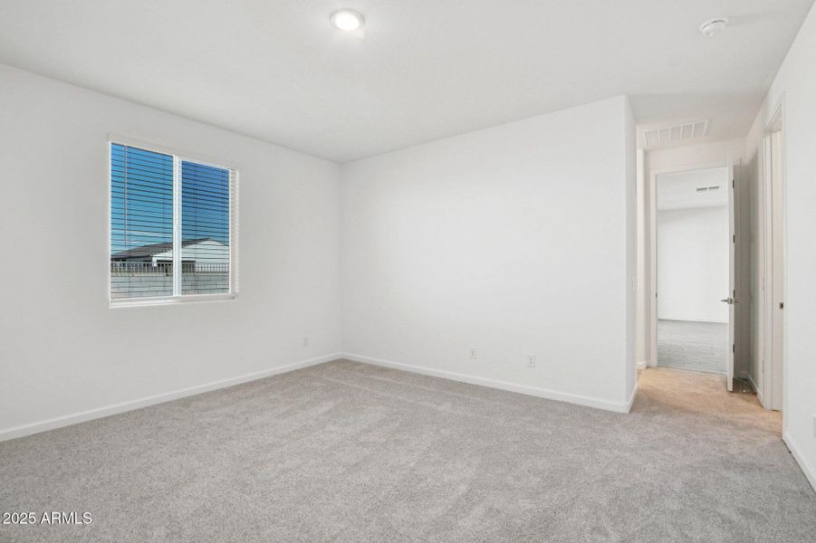 18-web-or-mls-W Tamarisk Ave-S1012-014