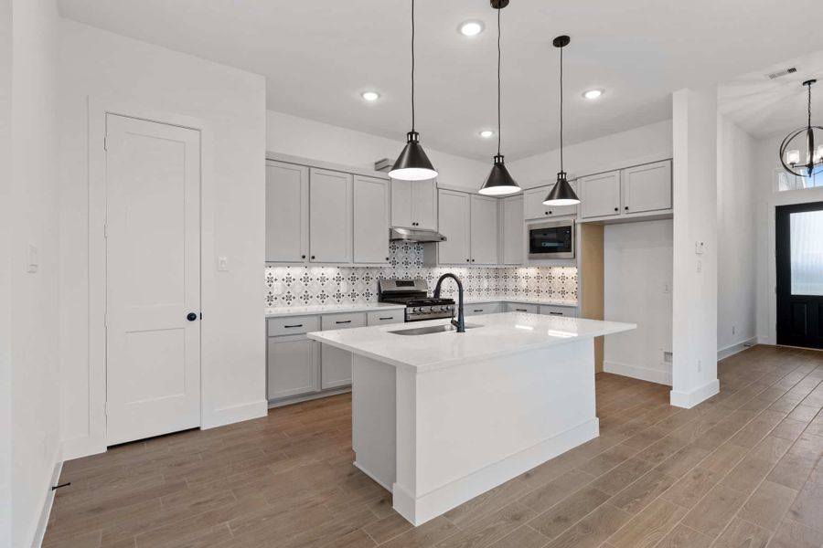 Furnished interior view inside a new home in Brookewater, Rosenberg (Image 6). Furnished interior view inside a new home in Brookewater, Rosenberg (Image 6).