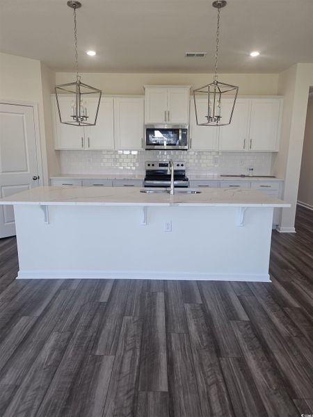 Image 24 of a home in Grissett Landing.