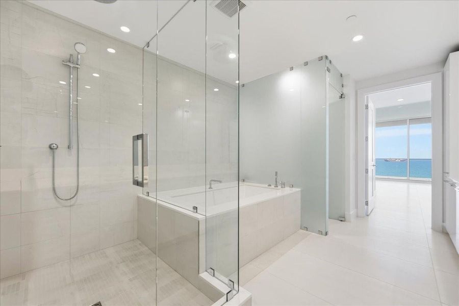 Furnished interior view inside a new home in Selene Oceanfront Residences, Fort Lauderdale (Image 14).