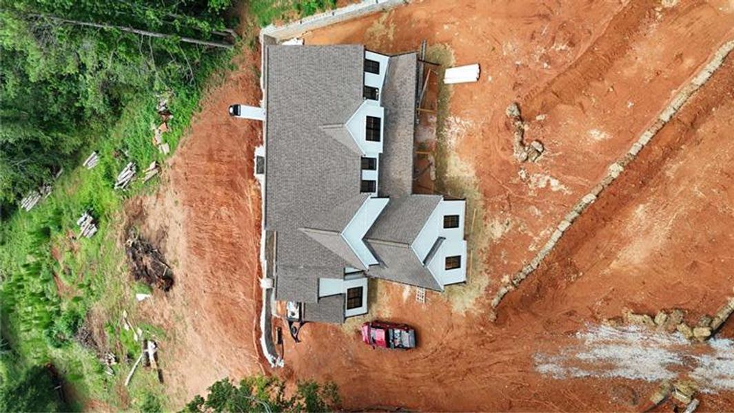 Image 90 of a home in .