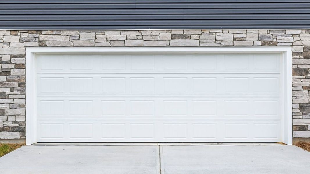 Exterior details and patio area of a home in Harrier Point, Woodruff (Image 4).