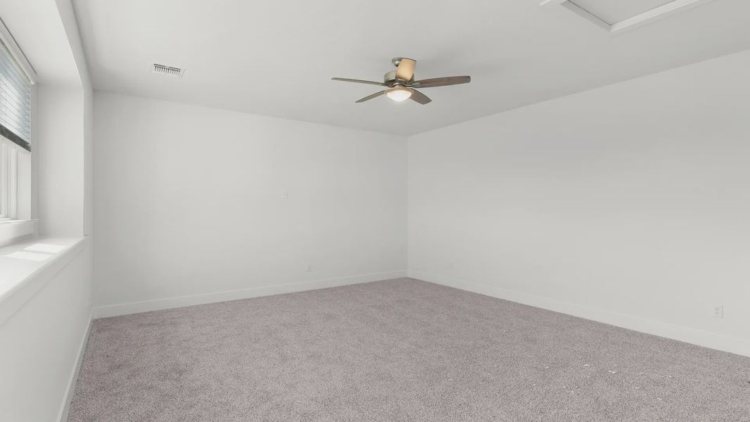 Spacious, unfurnished interior of a new home in Highland Village, Georgetown (Image 19).