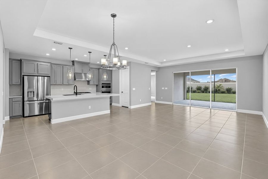 Spacious, unfurnished interior of a new home in Coasterra Community Group Page, Palmetto (Image 6).