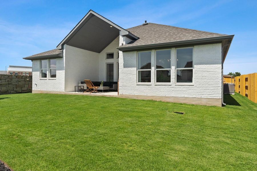 **PHOTO REPRESENTATIVE OF FLOORPLAN ONLY** **PHOTO REPRESENTATIVE OF FLOORPLAN ONLY**