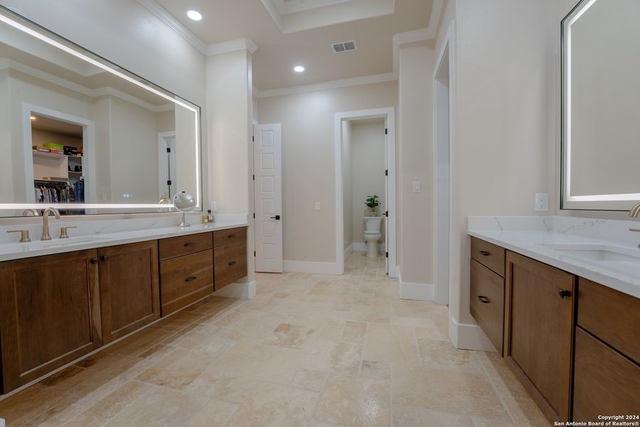 Image 38 of a home in .