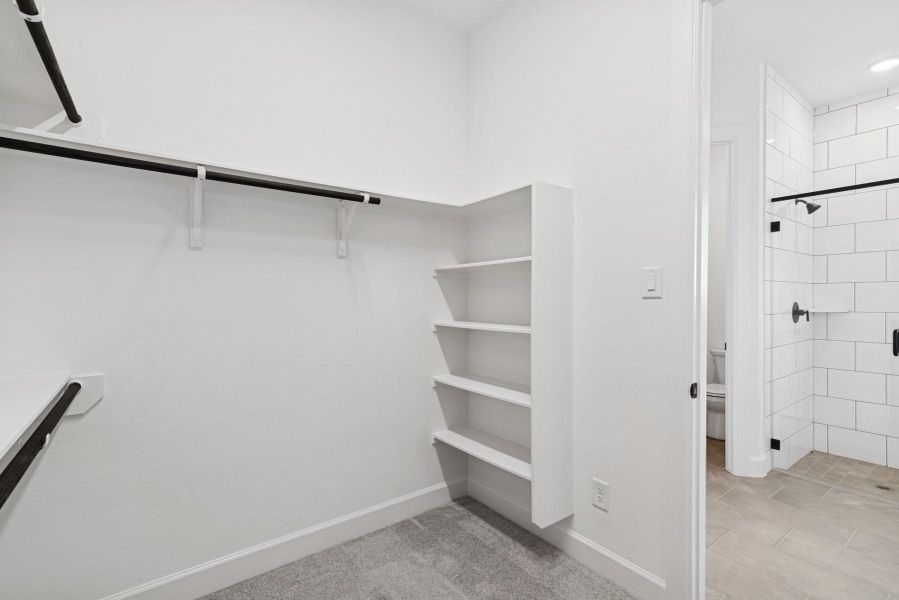 Spacious, unfurnished interior of a new home in ARTAVIA 45' Homesites, Conroe (Image 10).