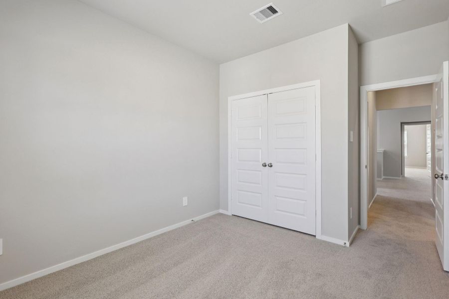Spacious, unfurnished interior of a new home in Pinewood Trails - City Series, Atascocita (Image 18). Spacious, unfurnished interior of a new home in Pinewood Trails - City Series, Atascocita (Image 18).