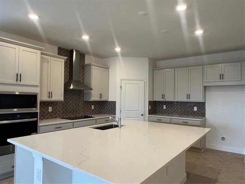 Furnished interior view inside a new home in Hills of Minneola, Minneola (Image 5). Furnished interior view inside a new home in Hills of Minneola, Minneola (Image 5).