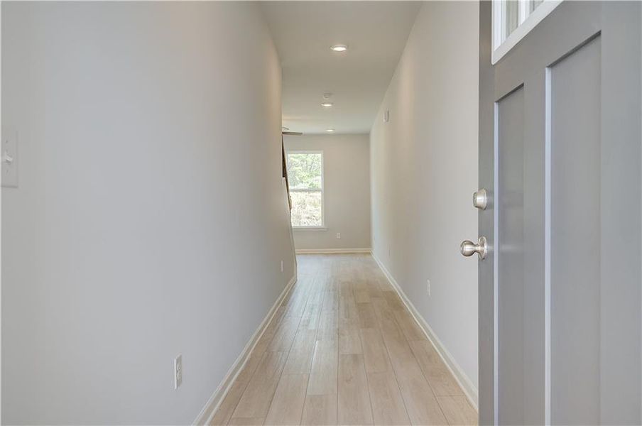 Spacious, unfurnished interior of a new home in Diamante, Stockbridge (Image 11).