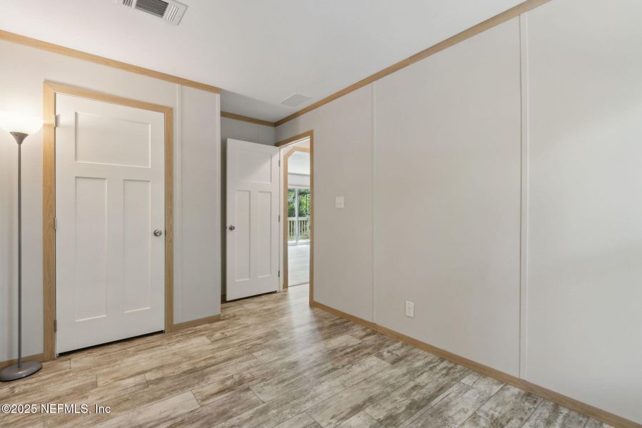 Spacious, unfurnished interior of a new home in , Yulee (Image 28).