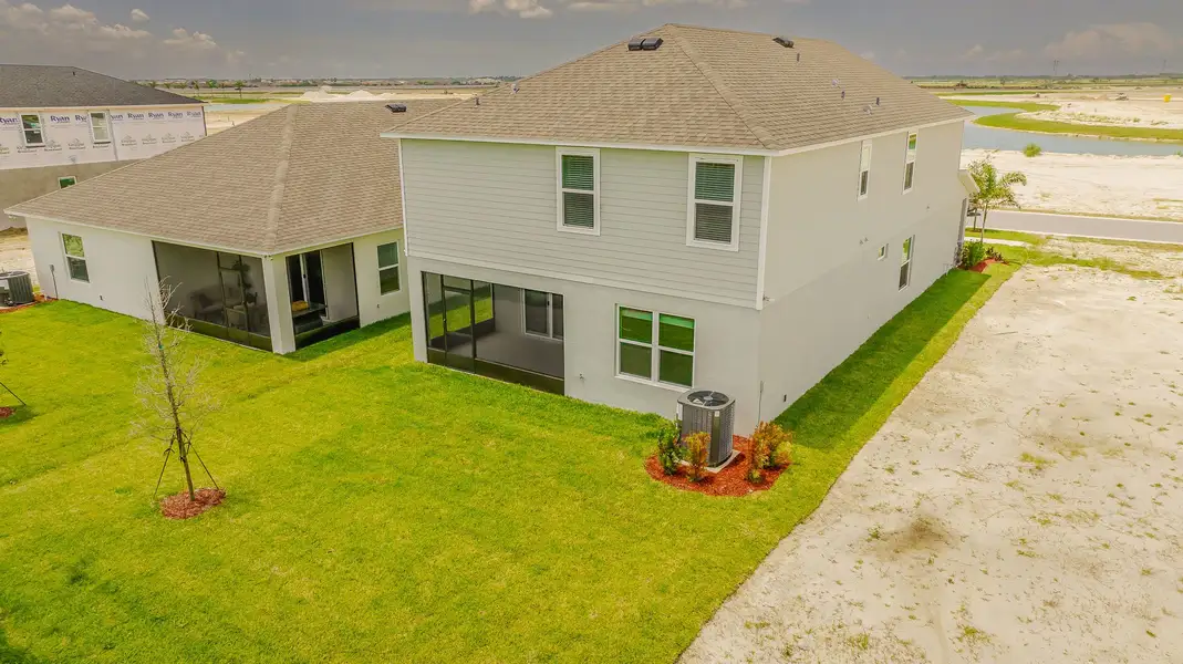 Representative exterior details of a home built from the Carrington by Maronda Homes in Malabar Springs, Palm Bay (Image 4).