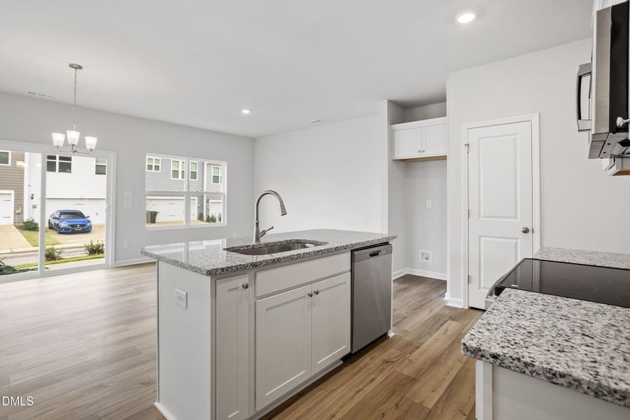 14-203 Central Townes Wy [2591654]_14