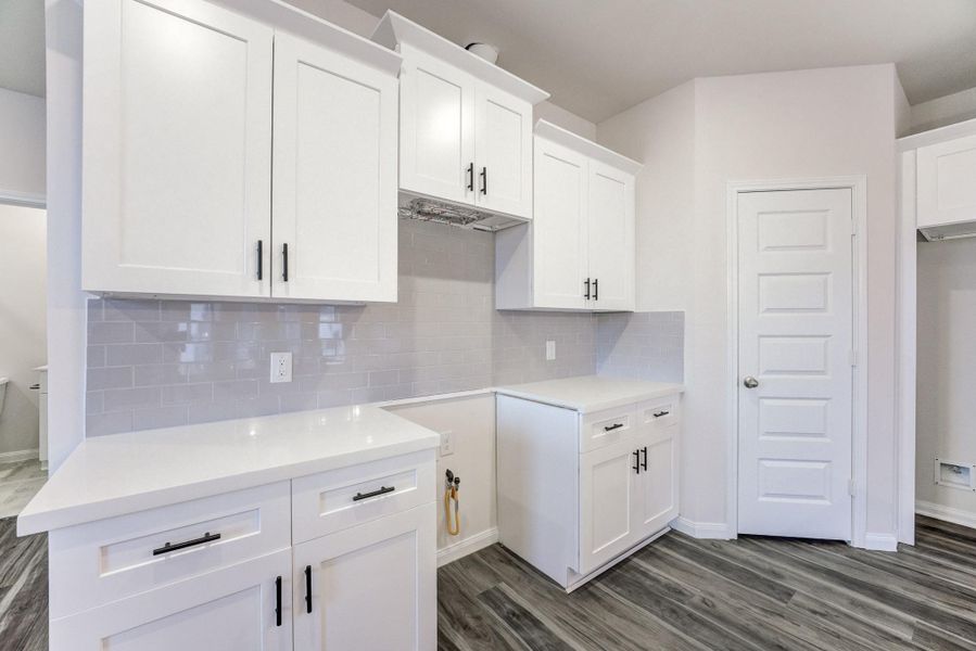 Furnished interior view inside a new home in Townsen Landing, Humble (Image 10).