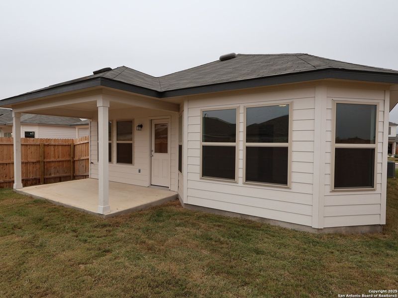 Exterior details and patio area of a home in Winding Brook, San Antonio (Image 4).