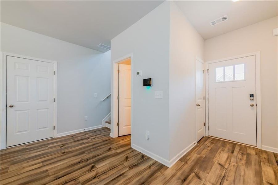 Spacious, unfurnished interior of a new home in , Atlanta (Image 20).
