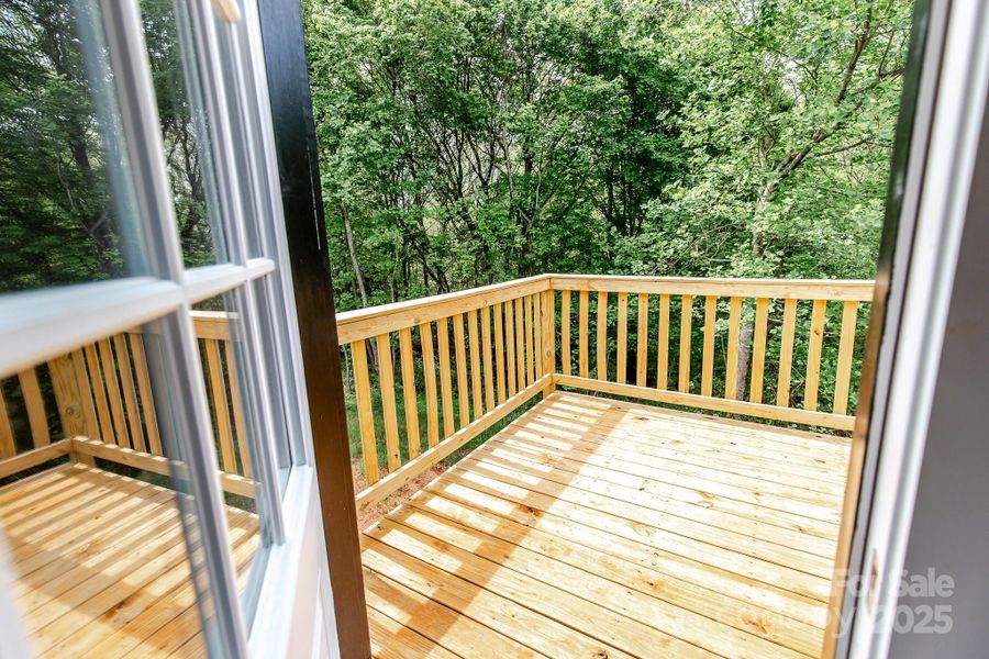 Image 18 of a home in .