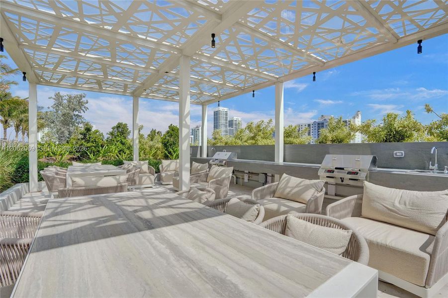 Community amenities in , Miami Beach (Image 24).